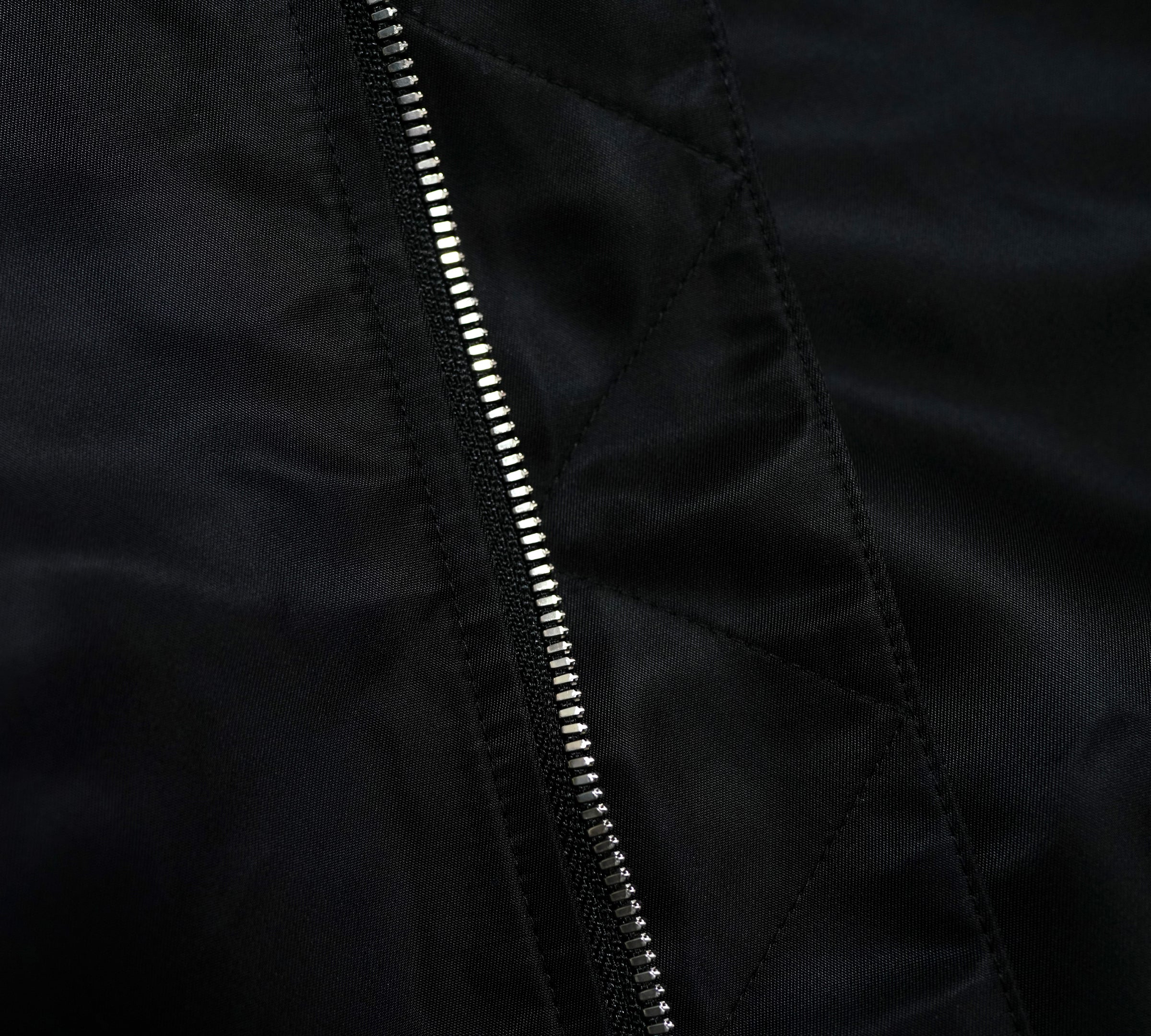 半金 Maude black 66nylon gabardine by Algernon | SHINYA