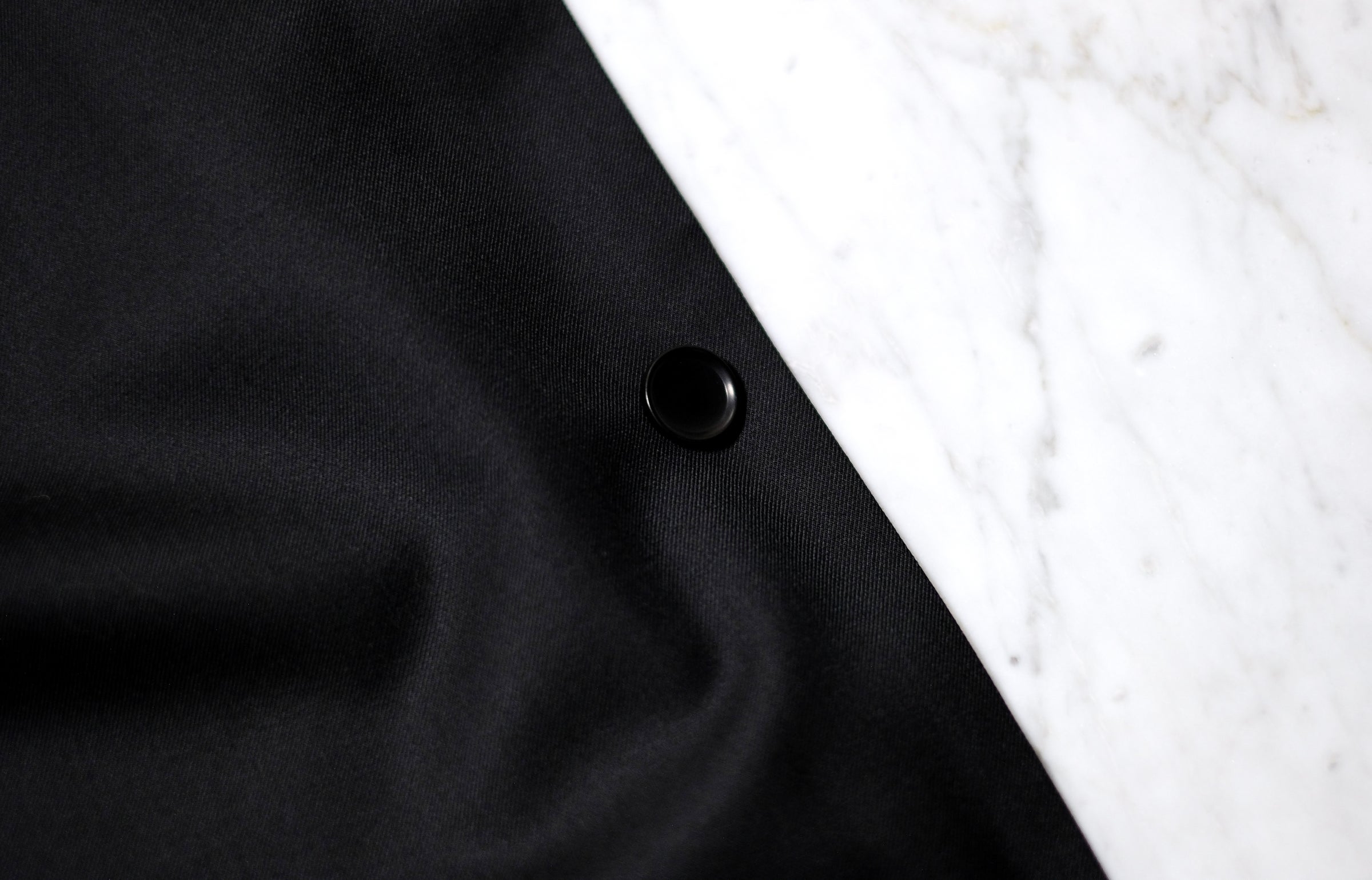 Lacus black wool silk serge | SHINYA