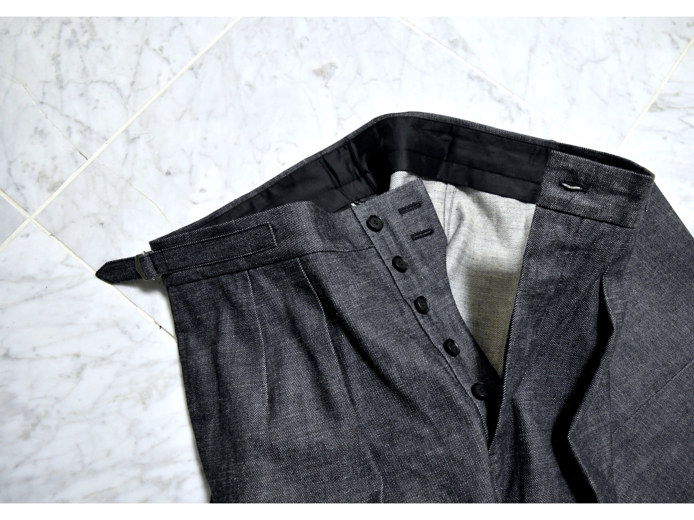 TROUSERS | SHINYA